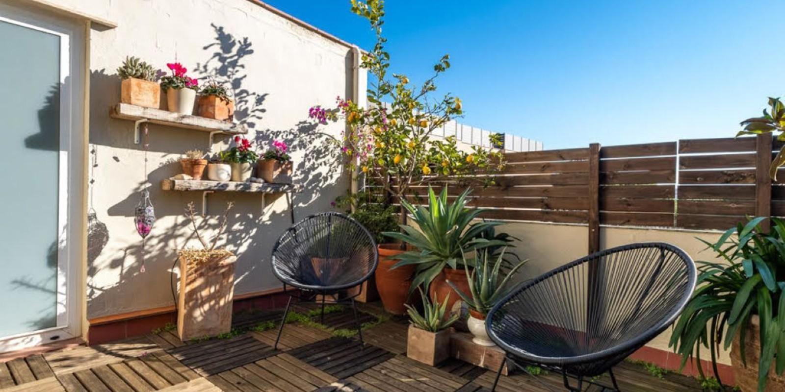 Casas com Espaços Exteriores: Jardins, Varandas ou Terraços — Qual é o Ideal para Si?