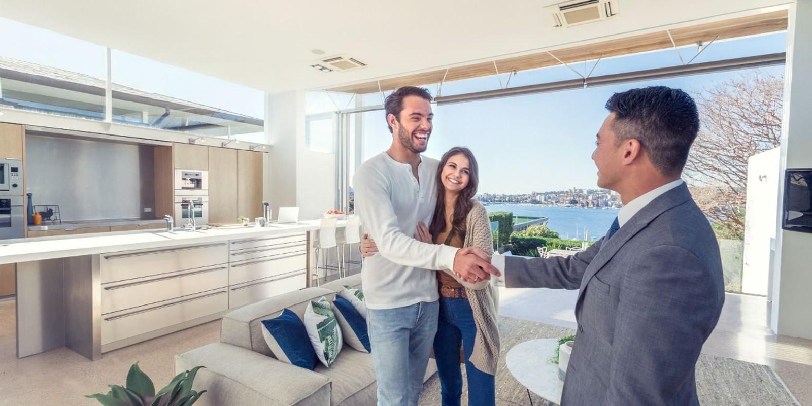 Mudar de agência na Linha de Cascais: 5 fatores para escolher uma imobiliária que o valoriza