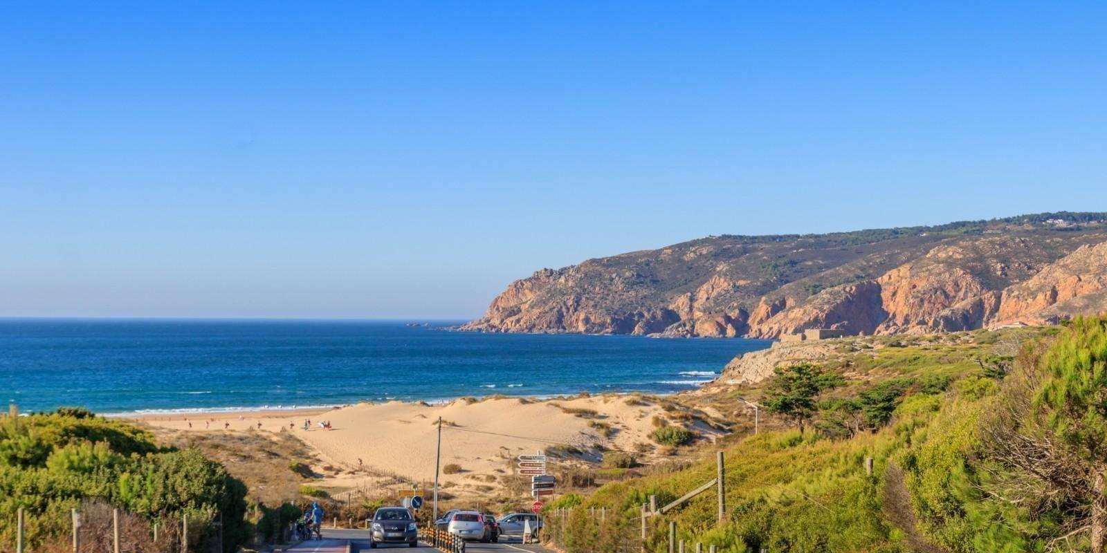 Tesouros Residenciais à Beira-Mar: Descubra os encantos dos Bairros em Cascais e Estoril